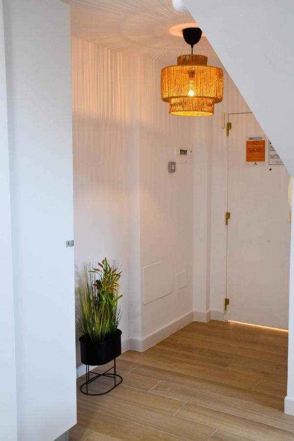 Holidays2Malaga Trinidad Renovated 1 Bedroom Penthouse Close To City Center Esterno foto