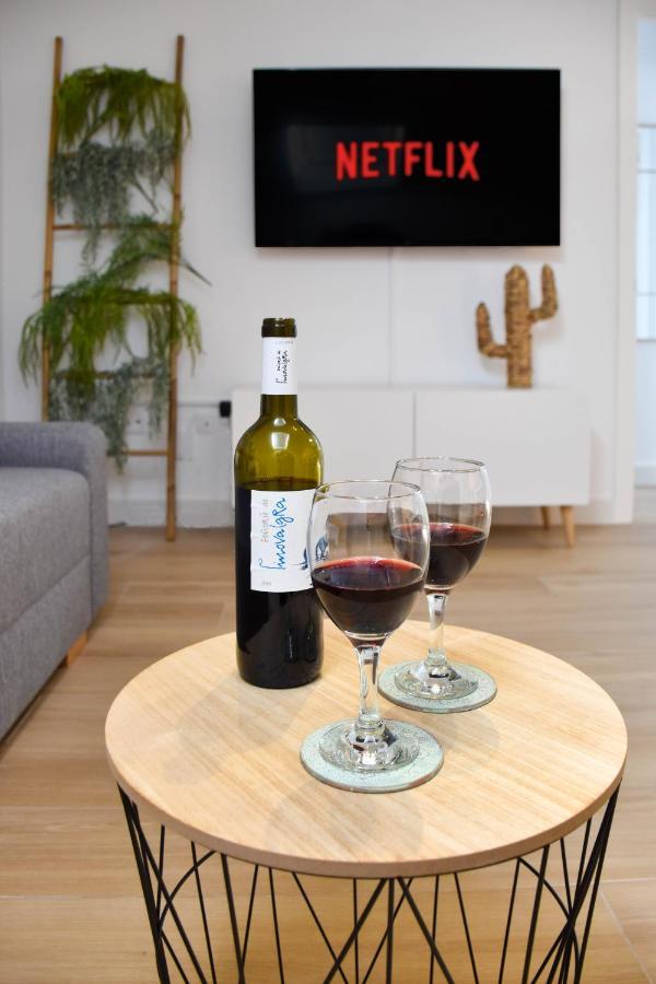 Holidays2Malaga Trinidad Renovated 1 Bedroom Penthouse Close To City Center Esterno foto